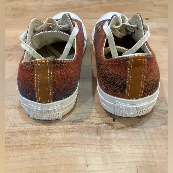 Converse Low Tops - Orange/Blue pattern Size 10 - Picture 8 of 13